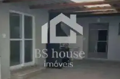 Casa térrea reformada com salão comercial 

casa térrea com salão comercial