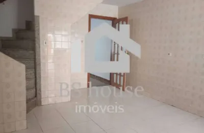 Casa com 2 quartos para alugar na Rua Francisco Siracusa, Parque Fongaro, São Paulo