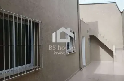 Sobrado 188m², 3 dormitórios sendo 2 suítes com closet, 4 vagas