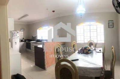 Casa com 3 quartos para alugar na Rua das Figueiras, Campestre, Santo André