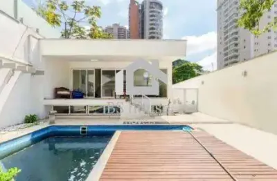 Sobrado 3 dormitórios, com piscina, 5 vagas, bairro jardim