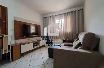 Casa com 2 quartos à venda na Rua Angelina, Vila Palmares, Santo André