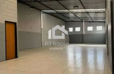Galpão/depósito/armazém e 2 banheiros para alugar, 700 m²