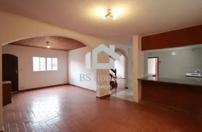 Sobrado com 210m², 4 dormitórios, quintal e 2 vagas - vila helena