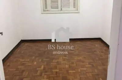 Apartamento sobreloja, com 65 m², próximo da estação utinga