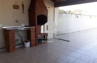 Casa com 3 quartos para alugar na Rua Jordão, Vila Floresta, Santo André