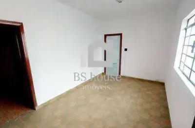 Casa com 2 quartos para alugar na Rua Urupema, Osvaldo Cruz, São Caetano do Sul