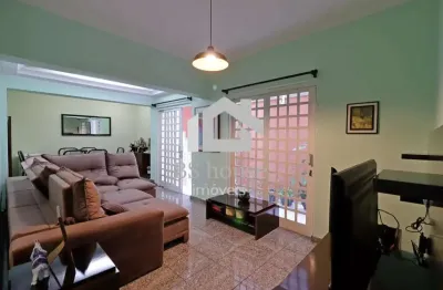 Sobrado com 4 dormitórios , sendo 2 suítes , 4 vagas , jardim bela vista