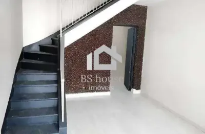 Sobrado com 108m²,  2 dormitórios, 2 banheiros, 1 vaga - bairro jardim