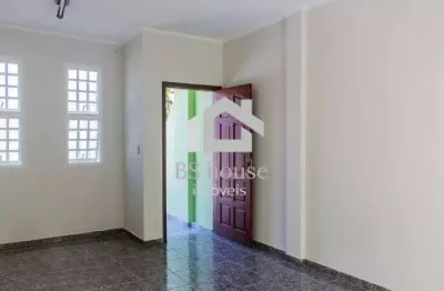 Casa com 3 quartos para alugar na Rua Lupércio de Miranda, Campestre, Santo André