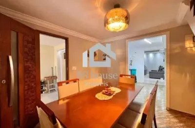 Sobrado à venda com 199m², 3 dormitórios e 3 vagas na Vila Camilópolis