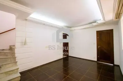 Sobrado com 162m², 3 dormitórios, 2 banheiros, 2 vagas - Vila Assunção