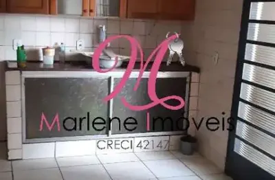 Casa à venda em várzea paulista-sp: 03 quartos, 01 suíte, 01 sala, 02 banheiros, garagem e 195m² na vila iguaçu. venha conferir!