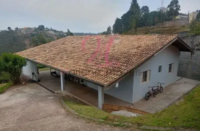 Chácara à venda em ville saint james ii, campo limpo paulista-sp! 02 quartos, 01 suíte, 2 salas, 02 banheiros e 5 vagas de garagem.