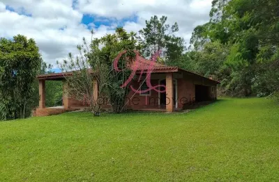 Chácara à venda em estância figueira branca, campo limpo paulista - 05 quartos, 03 suítes, 3 salas por r$880.000