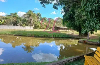 Sítio à Venda em Roseira, Jundiaí - SP: 04 Quartos, 03 Suítes, 06 Vagas de Garagem - Imperdível!