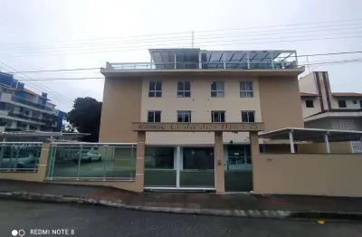 Cobertura com 2 quartos para alugar no canasvieiras, florianópolis  por r$ 700 por dia