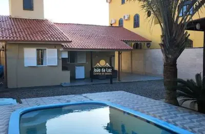Casa com 3 quartos para alugar no canasvieiras, florianópolis  por r$ 2.200 por dia