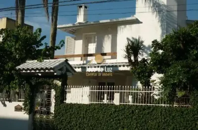 Casa com 4 quartos para alugar no canasvieiras, florianópolis 