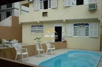 Casa com 5 quartos para alugar no canasvieiras, florianópolis 