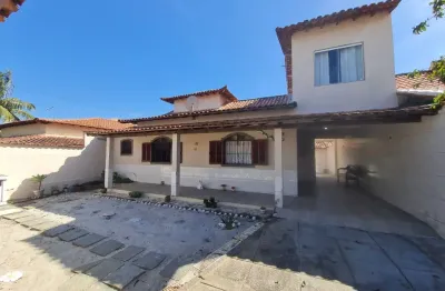 Casa térrea de 3 quartos com piscina à venda em itaúna