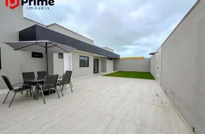 Casa com 3 quartos, suíte, 4 vagas e área externa localização tranquila, acabamentos premium e pronta para morar em nova guarapari/es.