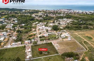 Excelente área à venda com 4.200 m2 em nova guarapari, plana, murada, rua asfaltada, escriturada e registrada! marque uma visita sem compromisso!