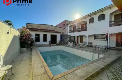 Casa a venda em muquiçaba, guarapari com 750m² de terreno, excelente localização, ideal para fins comerciais.