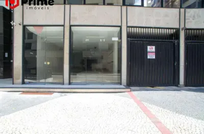 Lojão linear disponível para locação anual no centro de guarapari/es