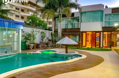 Extraordinária casa a venda na enseada azul de frente para a lagoa e a poucos metros das melhores praias de guarapari. agende já a sua visita!