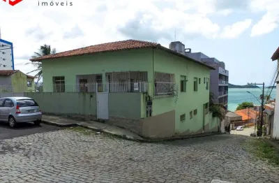 Casa a venda próxima a praia das virtudes em guarapari