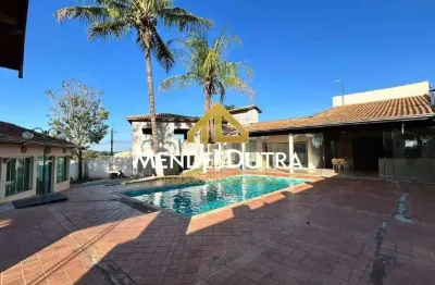 Casa com piscina para alugar com vocação comercial no bairro santa rita piracicaba-sp.