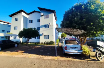 Apartamento dois quartos, segundo andar. condomínio com churrasqueira, playground, portaria 24h, mercadinho 24h e lavanderia.