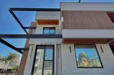 Casa com 3 quartos à venda na Rua das Piraúnas, Jurerê, Florianópolis