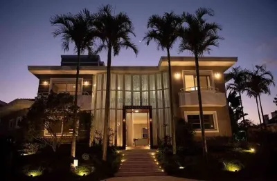 Casa à venda 4 suítes jurerê internacional 436m² 6 vagas florianópolis sc