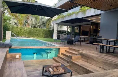 Casa à venda em jurerê internacional 4 suítes florianópolis