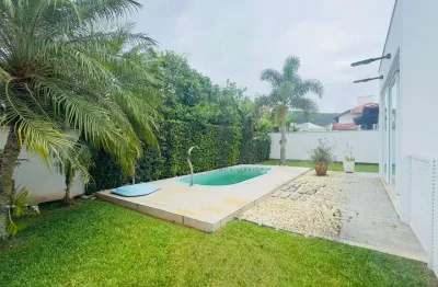 Casa com 4 quartos à venda na Rua dos Cumurupis, Jurerê Internacional, Florianópolis
