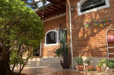 Casa com 5 quartos à venda na rua registro, 1, jardim baronesa, campinas, 199 m2 por r$ 700.000