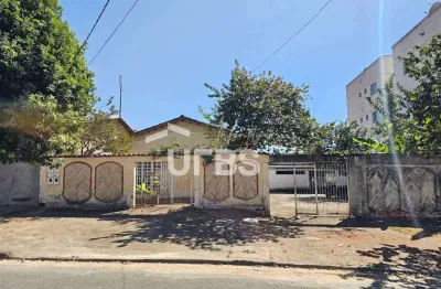 Casa com 4 quartos à venda na Rua C14, Setor Sudoeste, Goiânia