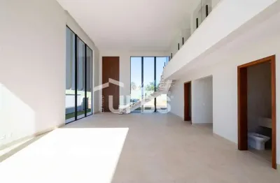 Casa em condomínio fechado com 5 quartos à venda na Rua Cn17, Parque Cidade, Goiânia