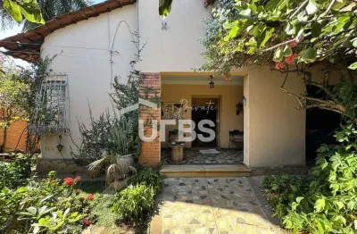 Casa com 3 quartos à venda na Rua 92, Setor Sul, Goiânia