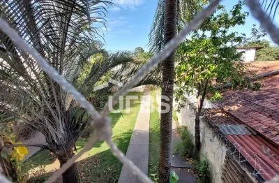 Casa com 3 quartos à venda na Alameda da República, Setor Jaó, Goiânia