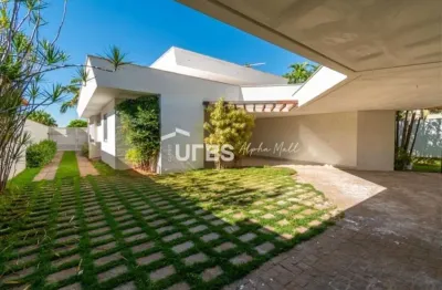 Casa em condomínio fechado com 4 quartos à venda na Rua B17, Jardins Paris, Goiânia