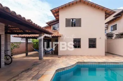 Jardins florença - casa de condomínio 3 quartos, sendo 3 suítes