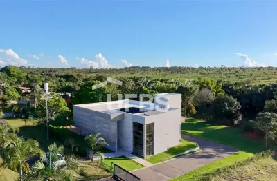 Chácara fundo de mata no condomínio alto da boa vista