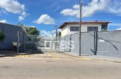 Casa em condomínio fechado com 4 quartos à venda na Rua Ueriri, Parque Acalanto, Goiânia