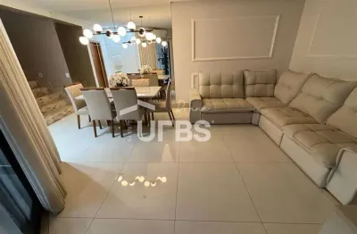 Casa com 2 quartos à venda na Rua RPS 2, Residencial Porto Seguro, Goiânia