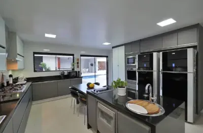 Casa com 3 quartos à venda na Rua Dom Pedro II, Vila Marques, São Roque