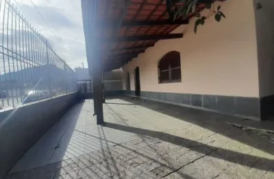 Aluga-se casa para fins comerciais e residencial– jardim primavera, caraguatatuba/sp
