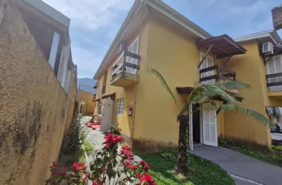 Casa em condomínio fechado com 2 quartos para alugar na Avenida Maestro Heitor de Carvalho, 580, Balneário Gardem Mar, Caraguatatuba